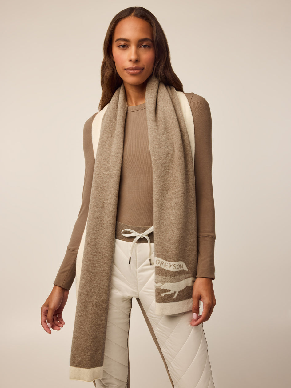 Women's Holiday Look 5