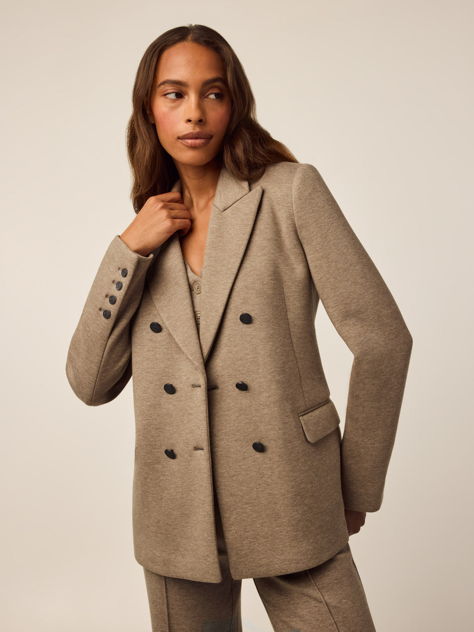 Women's Holiday Look 10