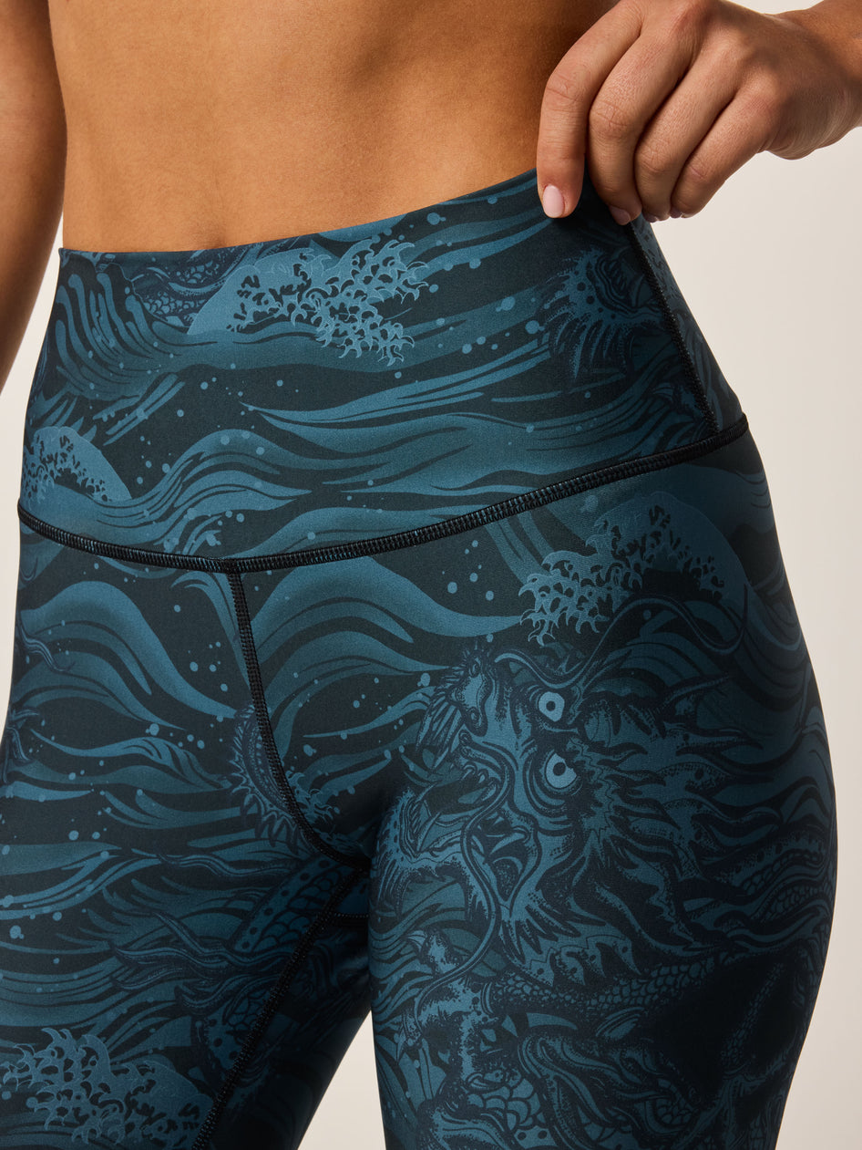 Greyson Clothiers Luna Magic Dragon Legging