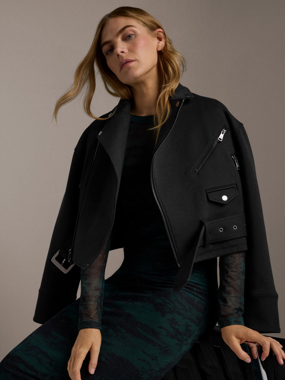 Women's Holiday Look 6