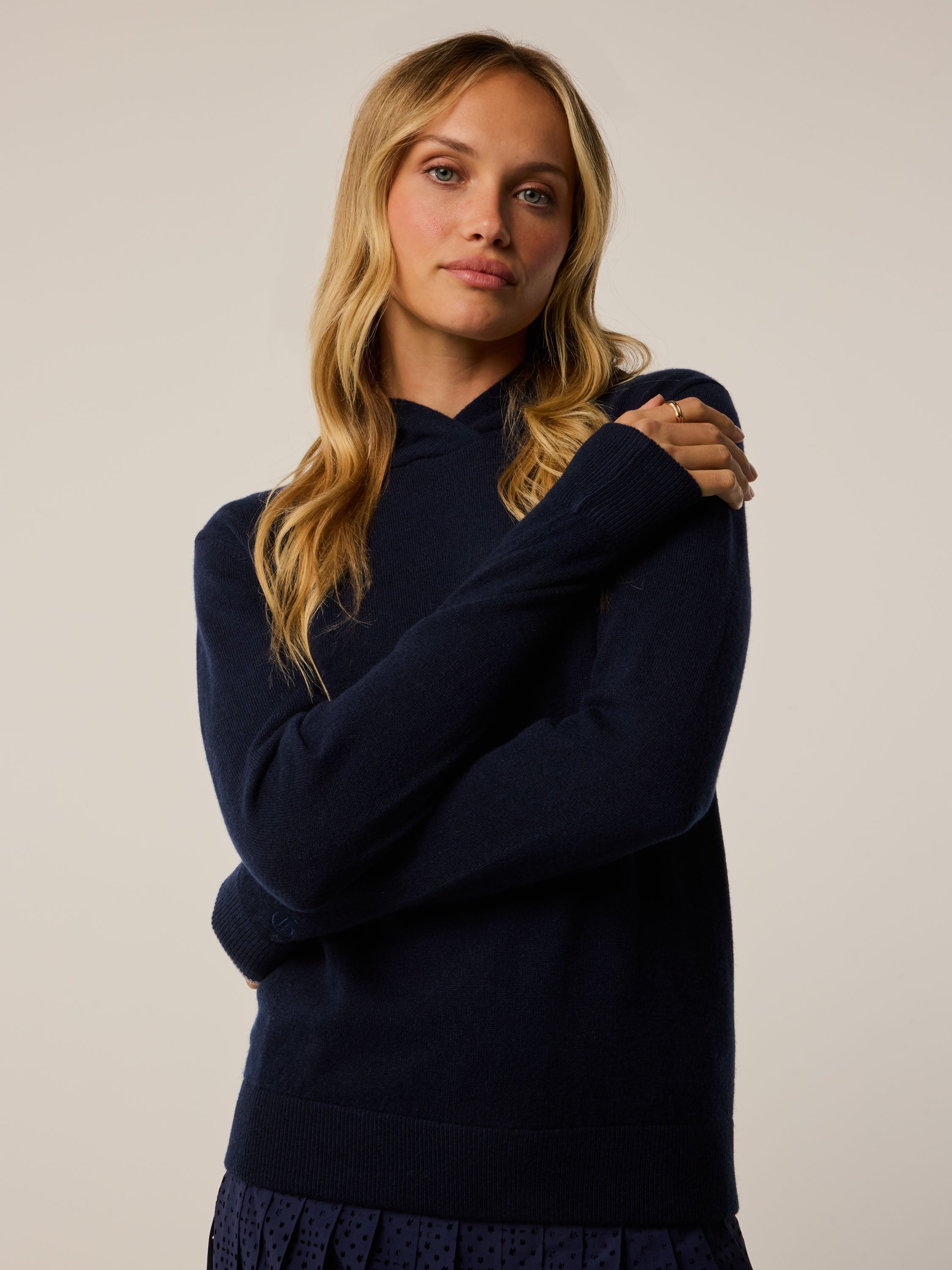 GREYSON Koko Hoodie　ウールカシミヤプルオーバーニットパーカー Greyson Men's Koko Hoodie | $298.00 | Saint Bernard