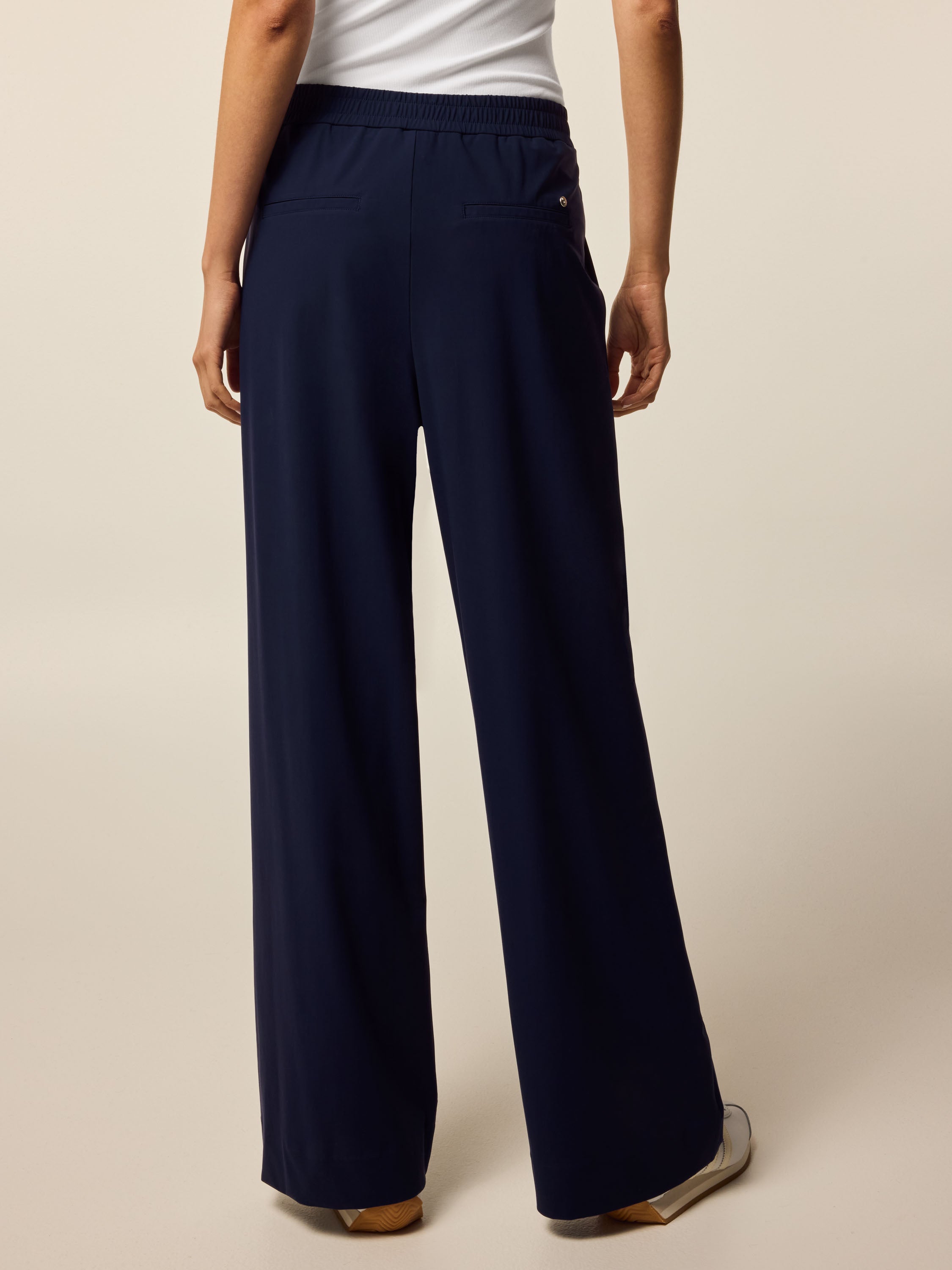 Women's Pants - Luxury Casual, Dress & Lifestyle