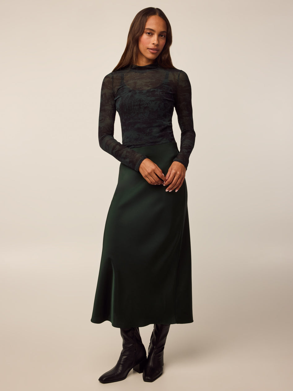 Women's Holiday Look 3