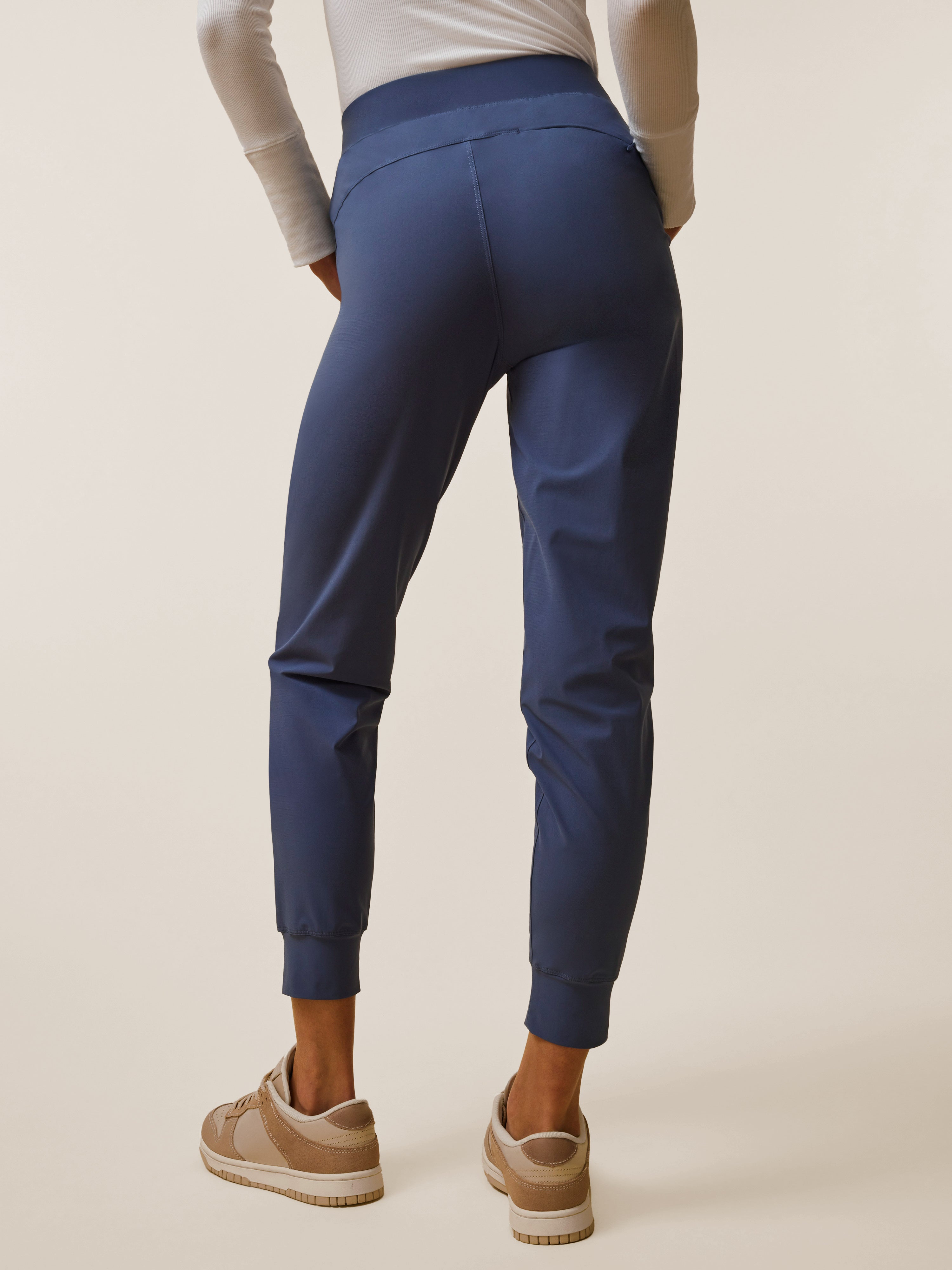 Women's Bottoms, Leggings, Joggers, Skirts, Shorts | Greyson