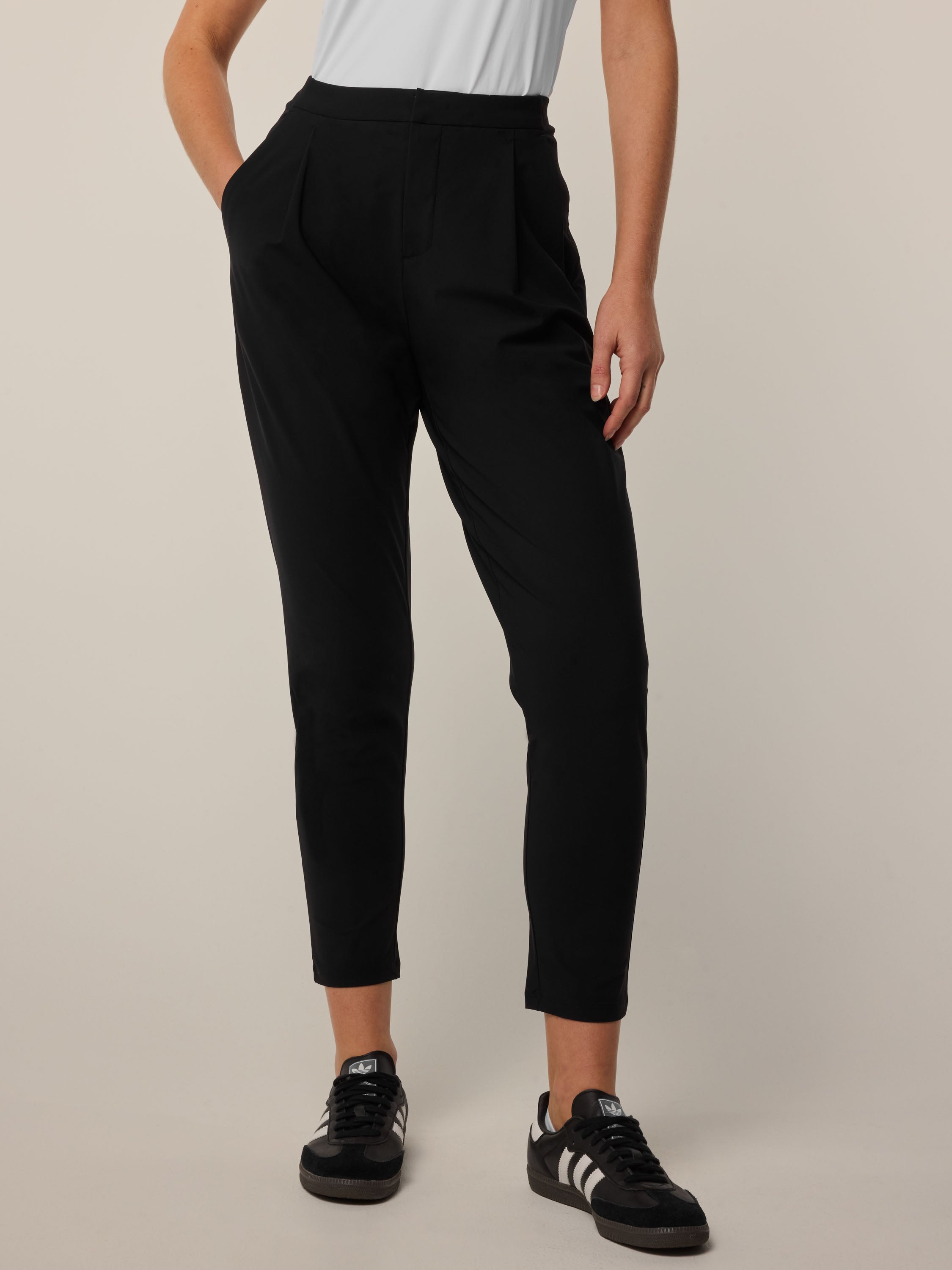 Womens Phoenix Pleated Trouser - Cropped Stretch Dress Sport Pant