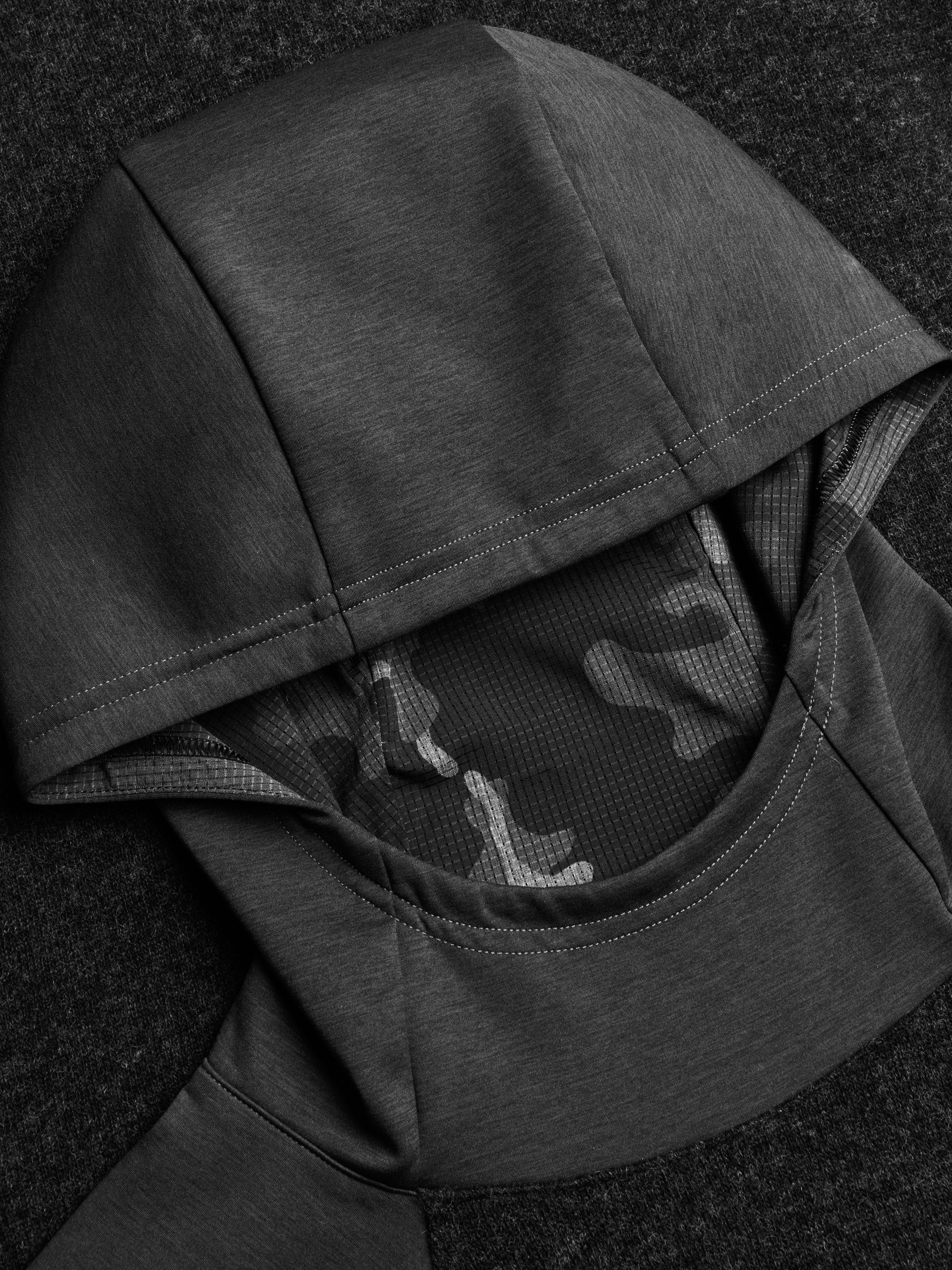 MFA25K74B_021_Detail2_0129.jpg