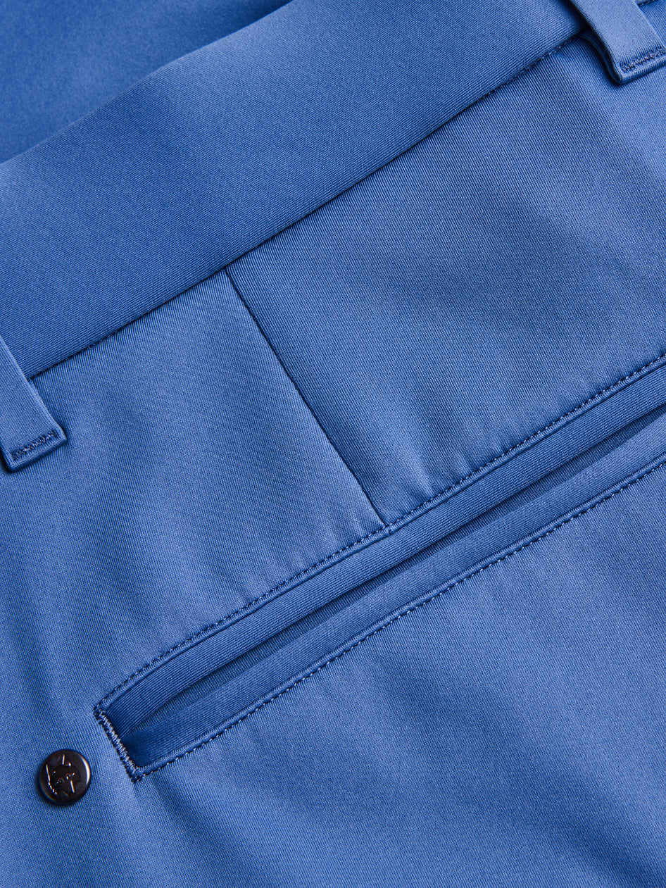 Greyson Clothiers Sequoia Short in FALCON
