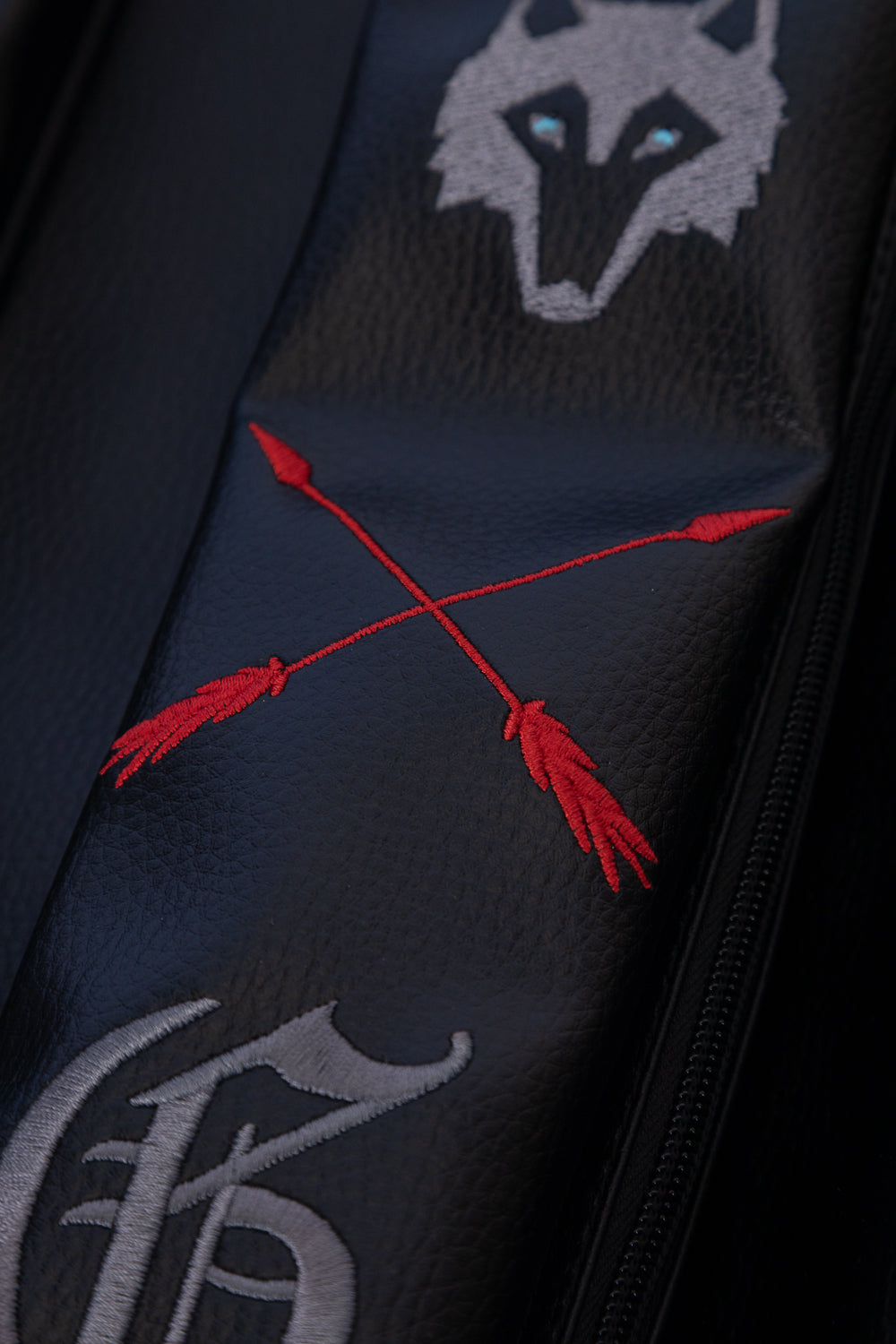 Golf Standbags: Jones x Greyson Holiday Solid Bomber Bag Golf Standbags: Jones x Greyson Holiday Solid Bomber Bag